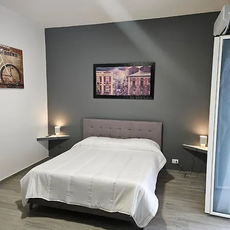 Italia In Guest house