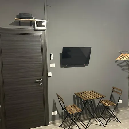 Italia In Guest house